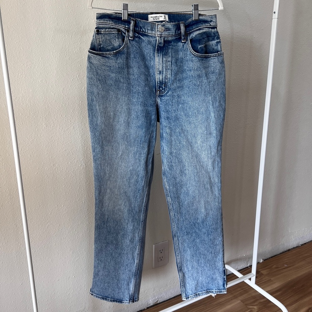 Abercrombie & Fitch Curve Love Ultra High Rise Straight Jean Split Hem size 10R